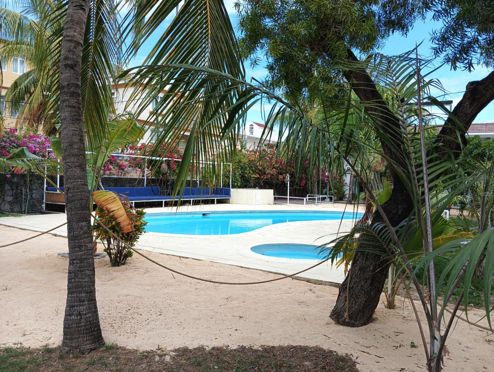 Exotica Sense Aparthotel Flic en Flac Luaran gambar