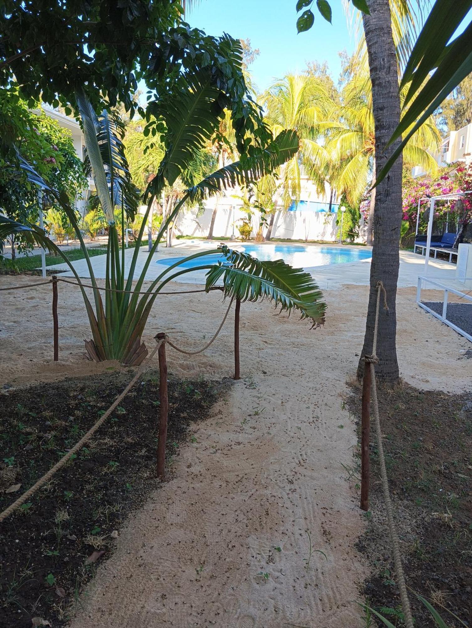 Exotica Sense Aparthotel Flic en Flac Luaran gambar
